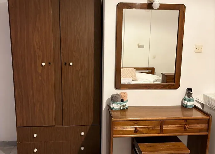 Asiminas Kapselhotel